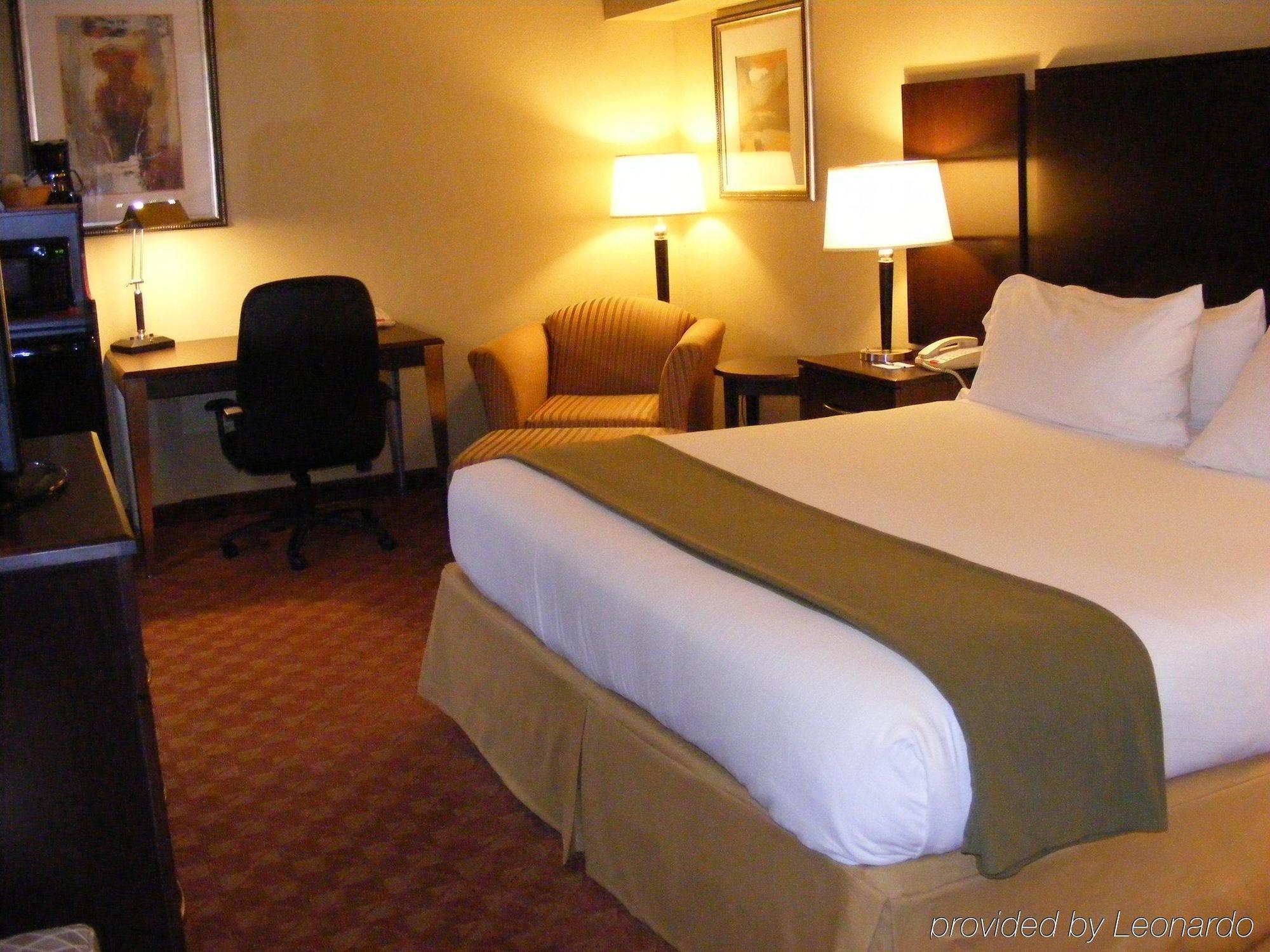 Holiday Inn Express Hotel & Suites Muskogee By Ihg Экстерьер фото