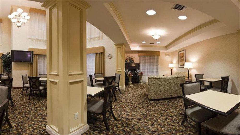 Holiday Inn Express Hotel & Suites Muskogee By Ihg Экстерьер фото