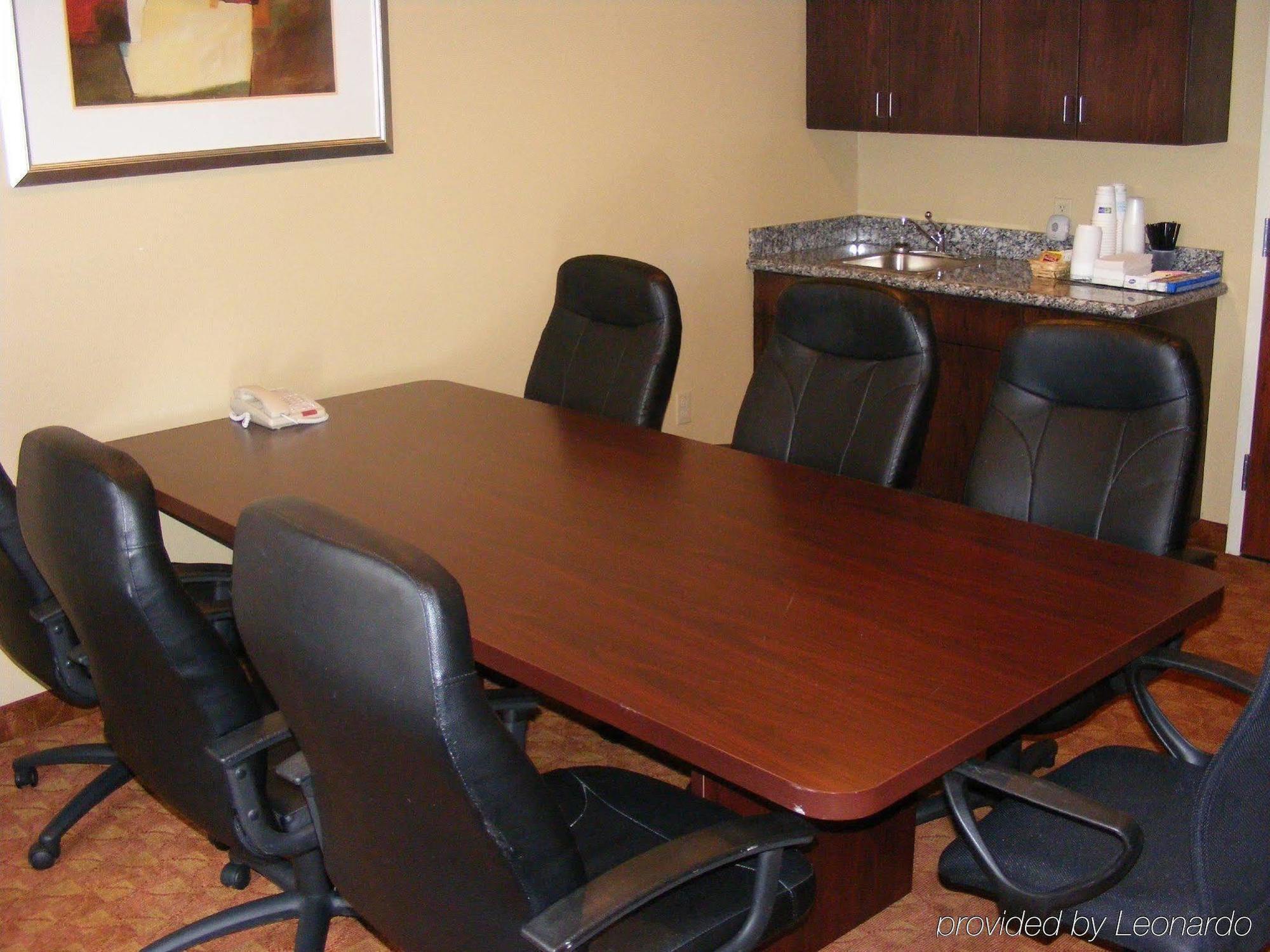 Holiday Inn Express Hotel & Suites Muskogee By Ihg Экстерьер фото